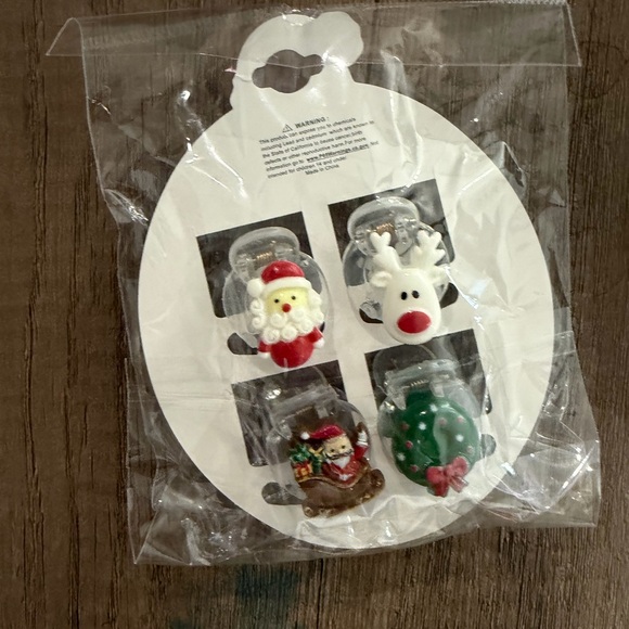 Holiday Clip Set with Santa and Reindeer - Picture 2 of 2